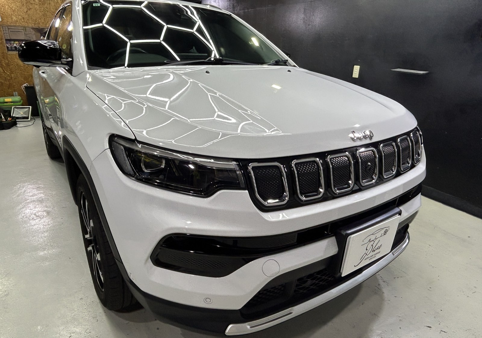 Jeep コンパス リミテッド コーティング施工後のフロントビュー