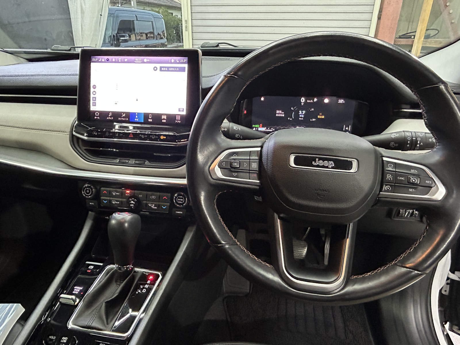 Jeep コンパス リミテッド マイナーチェンジ後のインテリア
